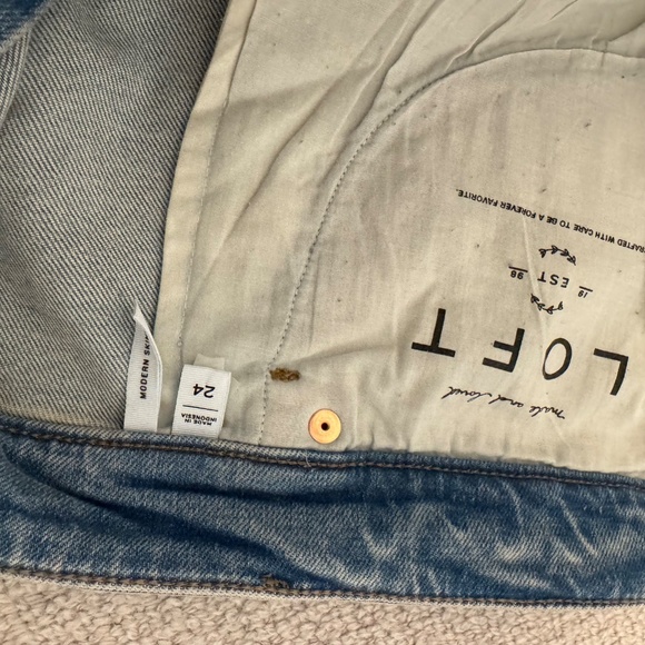 Ann Taylor LOFT Plus Jeans with Pearls! - Picture 4 of 4